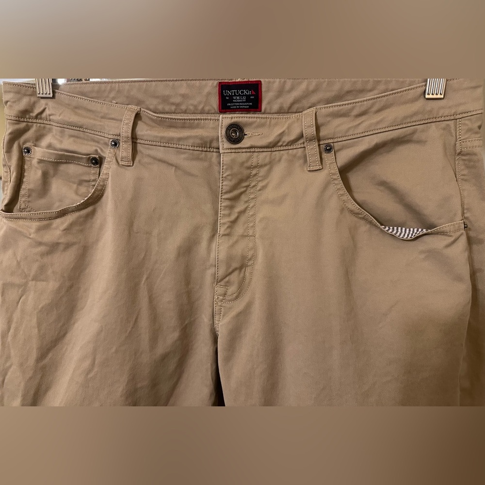 UNTUCKit Tan Straight Fit Chinos 36 x 32 New without Tags Attached Retail $118